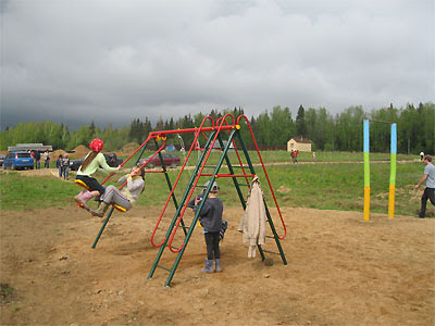 детская площадка в посёлке Лесное